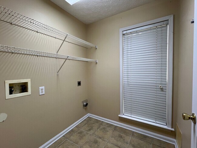 Building Photo - Halcyon Summit rental available now!