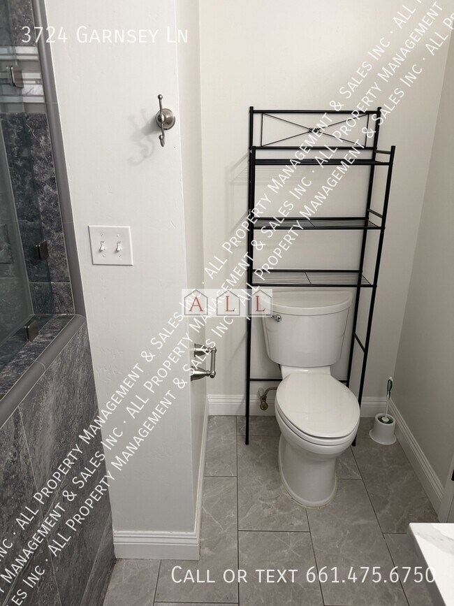 Building Photo - 3724 Garnsey Ln