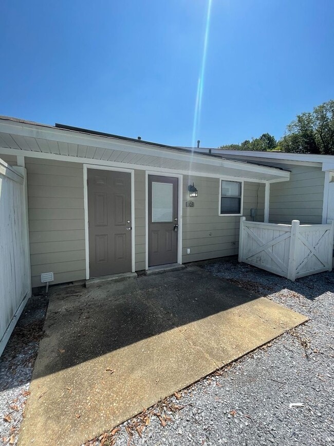 Building Photo - 103 Cedar Ct