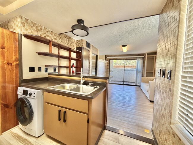 Building Photo - 4360 Gannet Cir