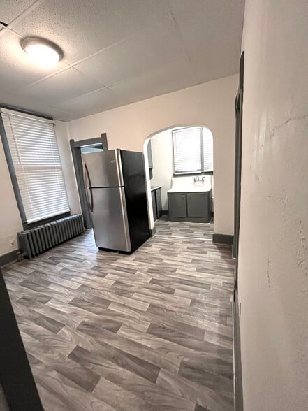 Building Photo - 1401 E Richwoods Blvd