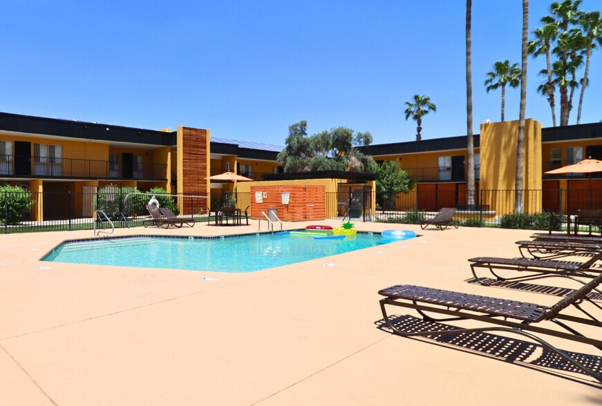 Primary Photo - Villas Las Cerezas