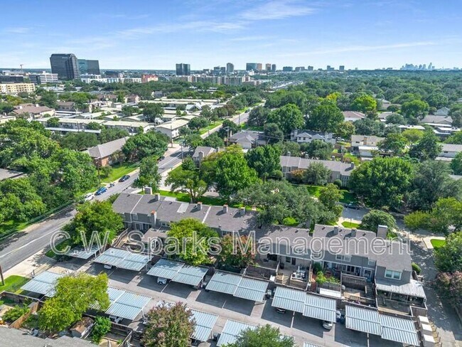 Building Photo - 7615 Woodthrush Dr