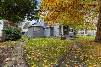 Building Photo - Modern 2-Bed Apartment in Heart of Tacoma