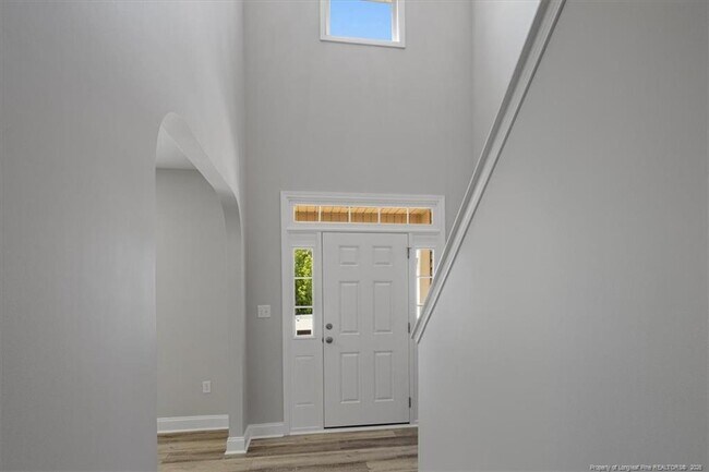 Building Photo - 134 Huzzas Cir