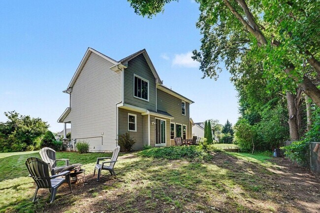 Building Photo - 3382 Hampstead Ct