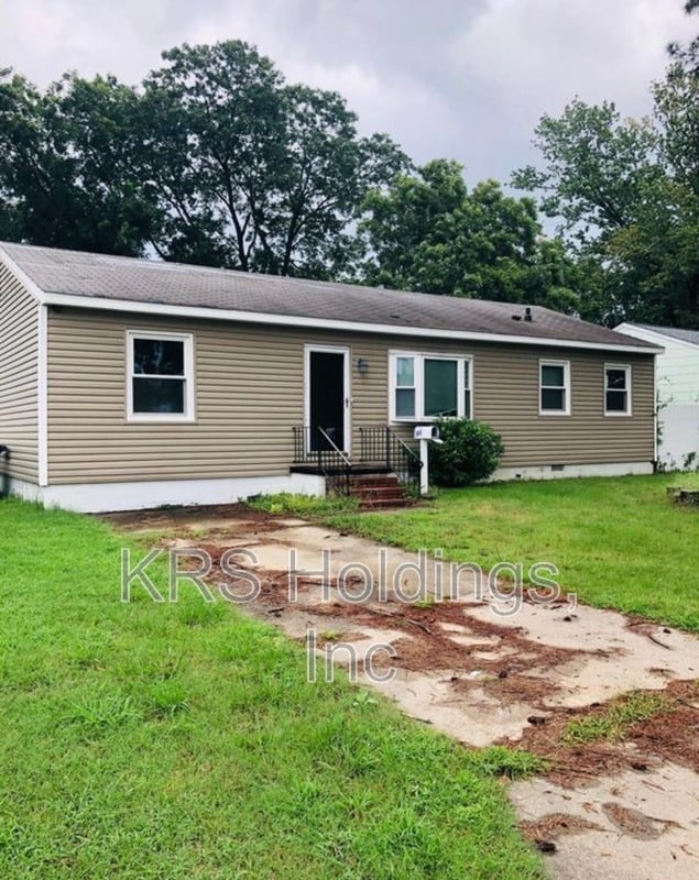 Building Photo - 8514 Kennedy Dr