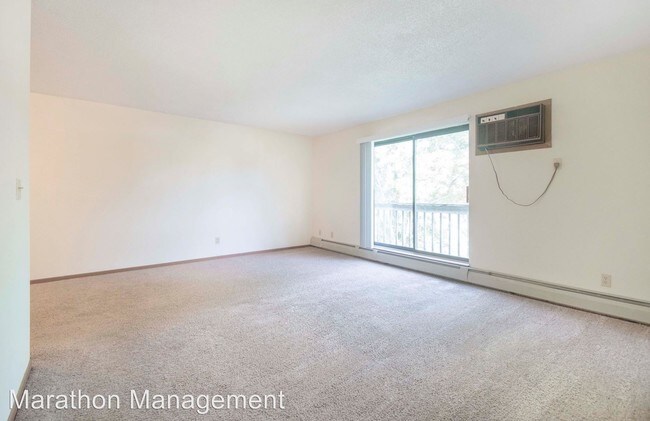 Building Photo - 2505 11th St E