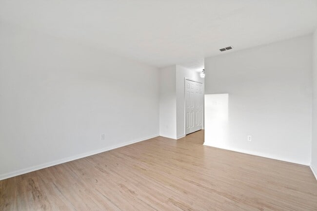 Building Photo - Ocean Lakes