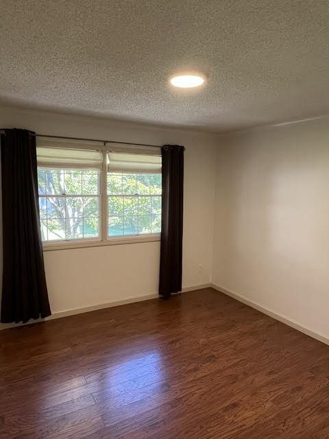Building Photo - 240 Kingswood Dr