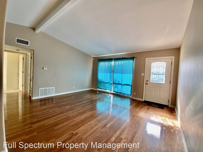 Building Photo - 2 br, 1 bath House - 5214 Joe Sayers Ave #1