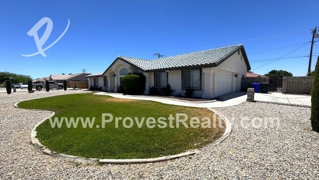 Building Photo - 13858 Rincon Rd