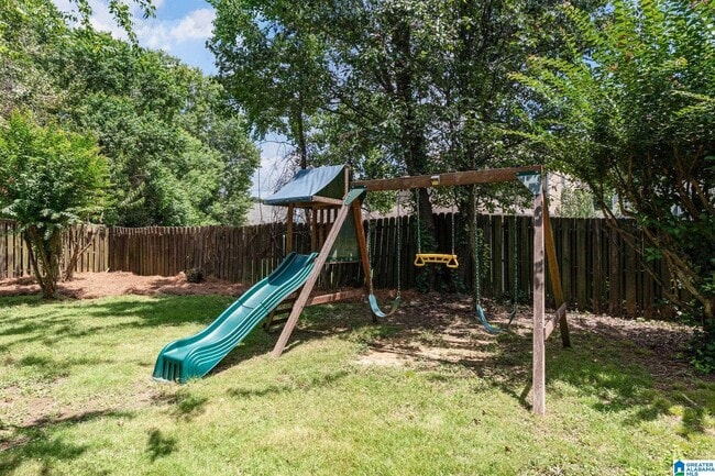 Building Photo - 205 Brookhollow Dr