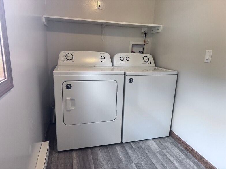 Washer/Dryer - 1205 Dunn St