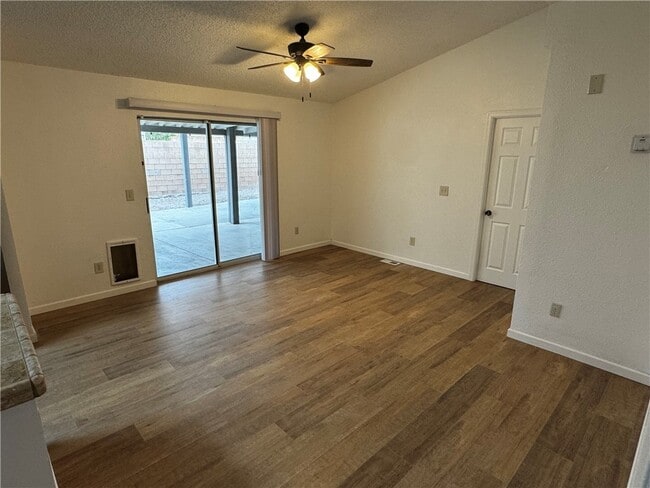 Building Photo - 1103 Copper Dr