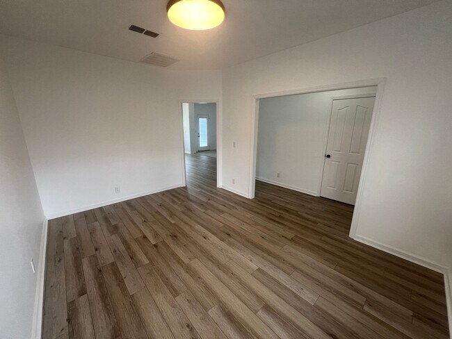 Building Photo - Blackman Area Coming Soon!
