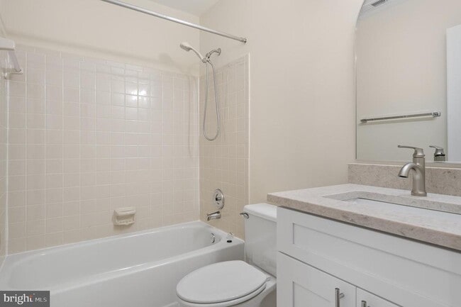 Building Photo - 13620 Canal Vista Ct