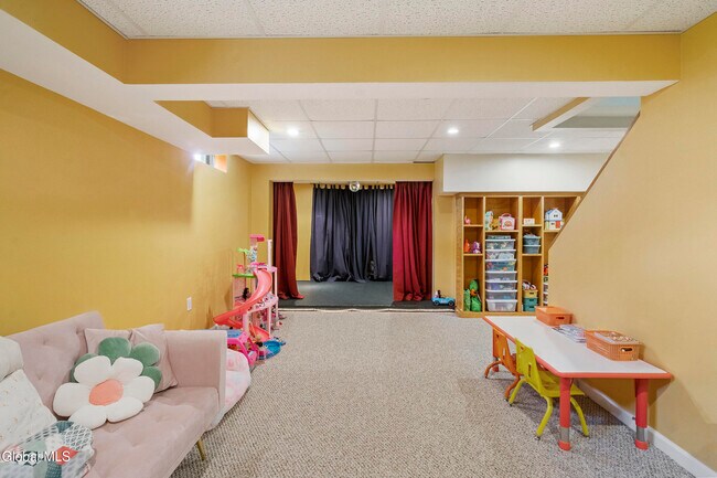 Building Photo - 5 Horizon Dr