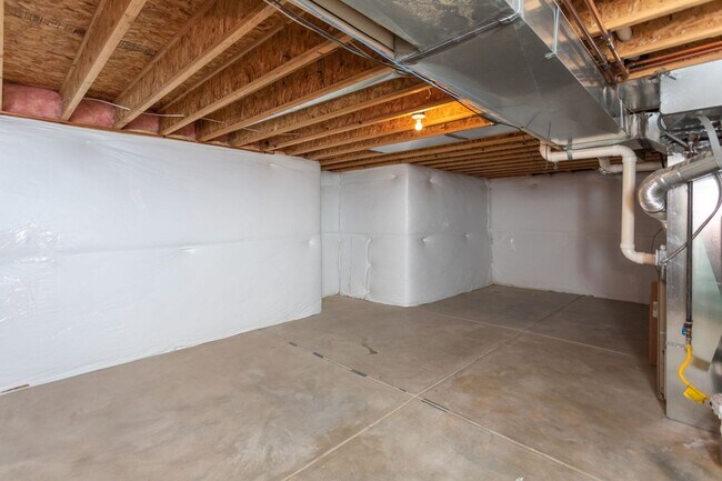 Building Photo - Beautiful 3-Bedroom Home Near Powers Corridor!