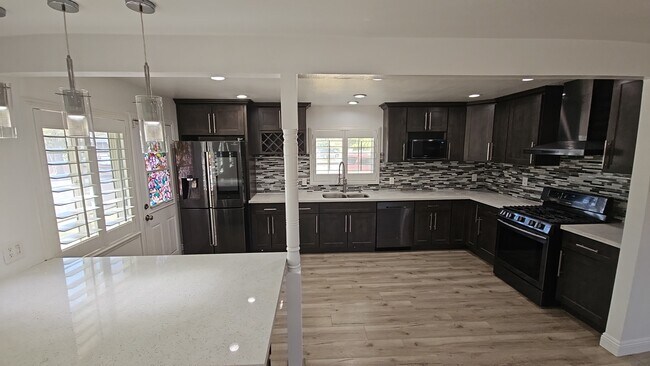 Building Photo - 45010 18th St W