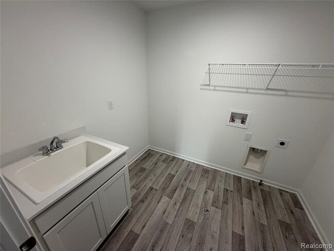 Building Photo - 22274 Hilda Ln