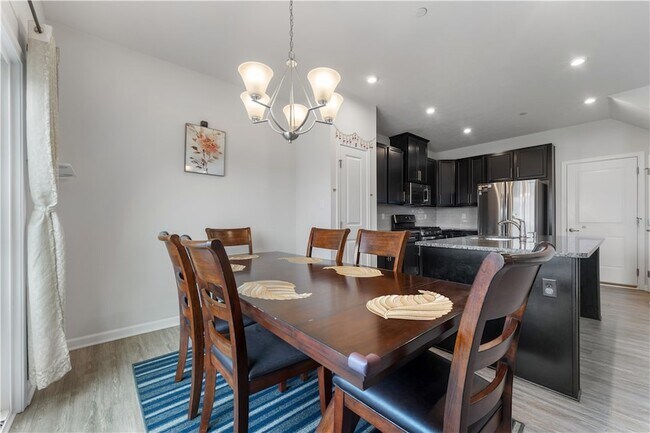 Building Photo - 5103 Spruce Rd