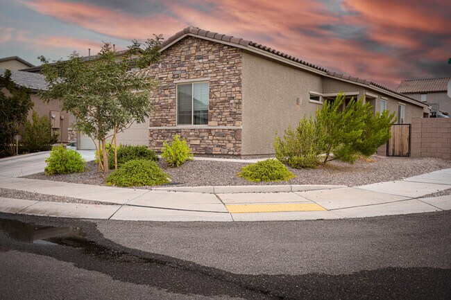 Building Photo - 6652 E Via Olmeda