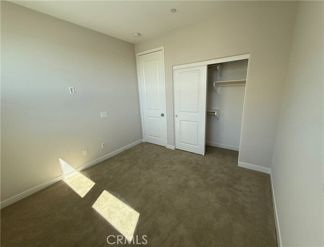 Building Photo - 995 Poppy Ct