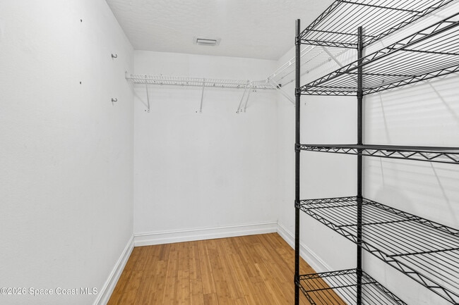 Building Photo - 3901 Dixie Hwy NE