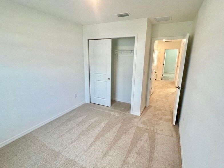 Building Photo - 5869 Biscotti St