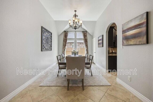 Building Photo - 2423 Rosillos Peak Dr