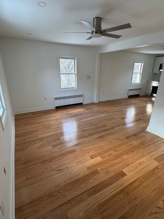 Building Photo - 47 Morgan St