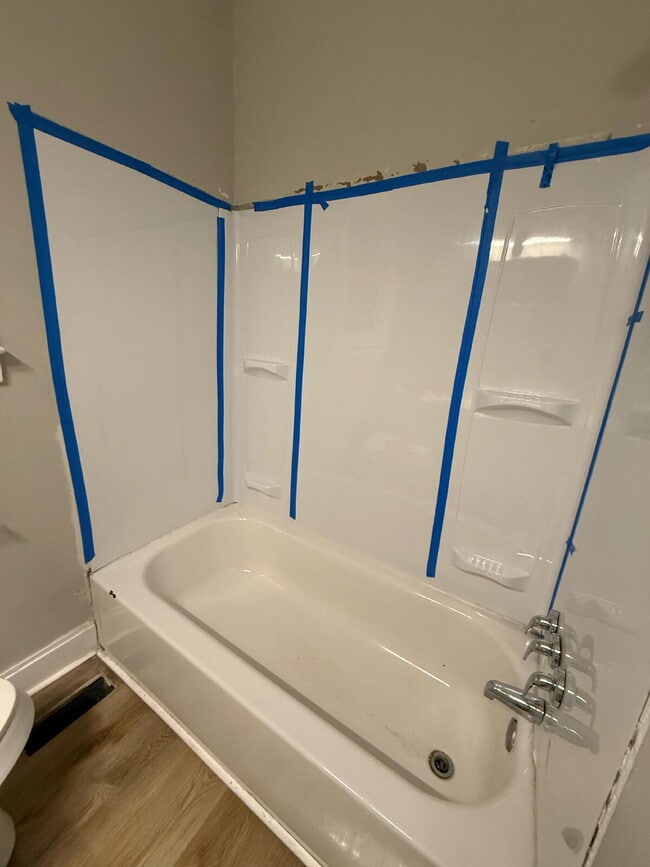 Building Photo - Bright & Cozy 3-Bed Duplex for Rent in Detroit