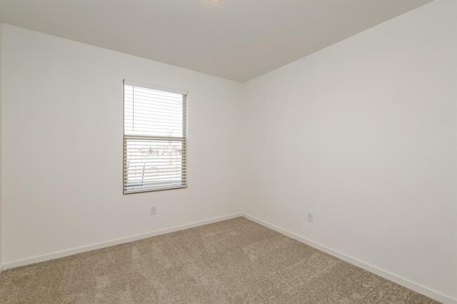 Building Photo - 9600 NW 125th St