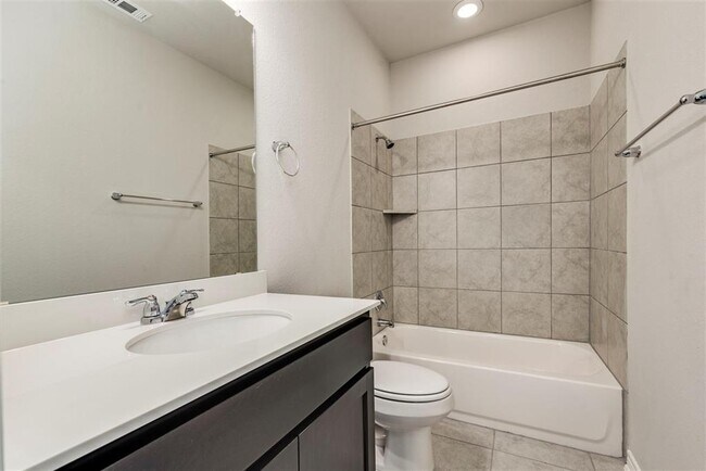 Building Photo - 1307 Ambler Dr