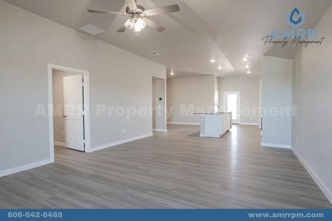 Building Photo - 3-Bedroom Home In Suburban-Style Neighborh...