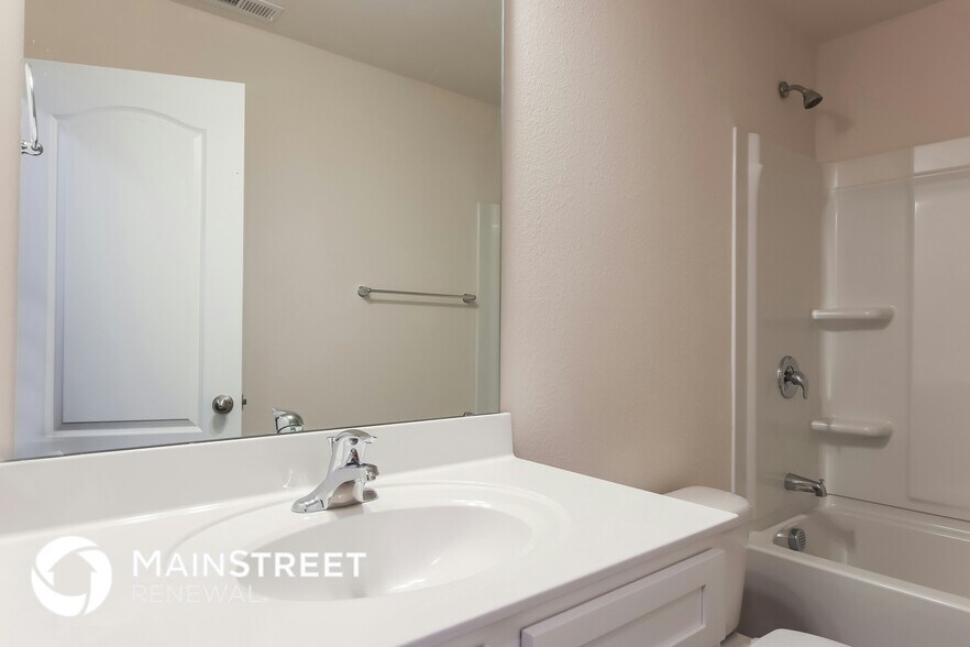 Building Photo - 118 Pillow Ln