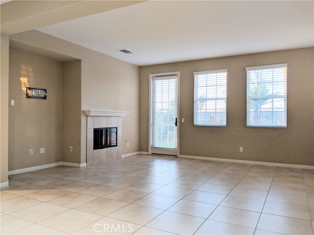 Building Photo - 1169 Parkview Dr