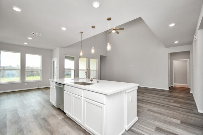 Building Photo - 1218 Raburn Run Ln