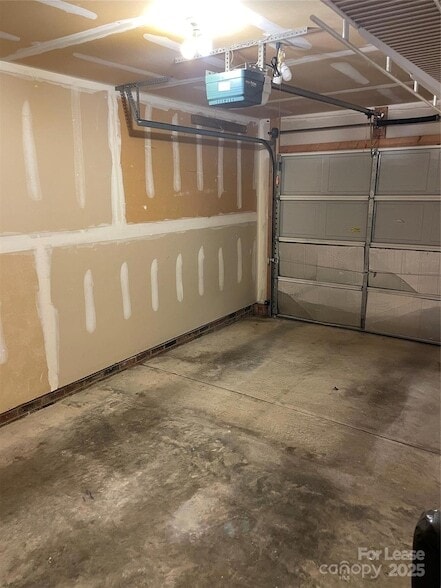 Building Photo - 6617 Vlosi Dr