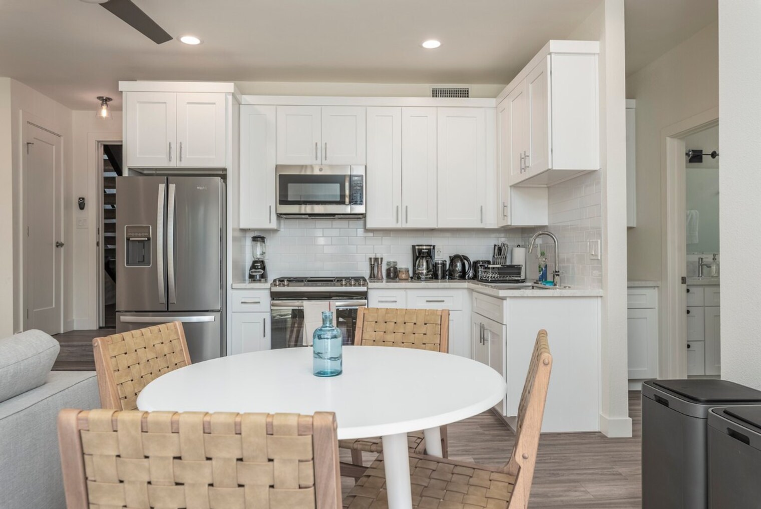 Building Photo - 1560-62 Lorraine Dr