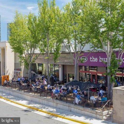 Building Photo - 1625 International Dr