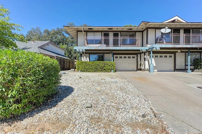 Primary Photo - 2645-2649 S Whitney Blvd