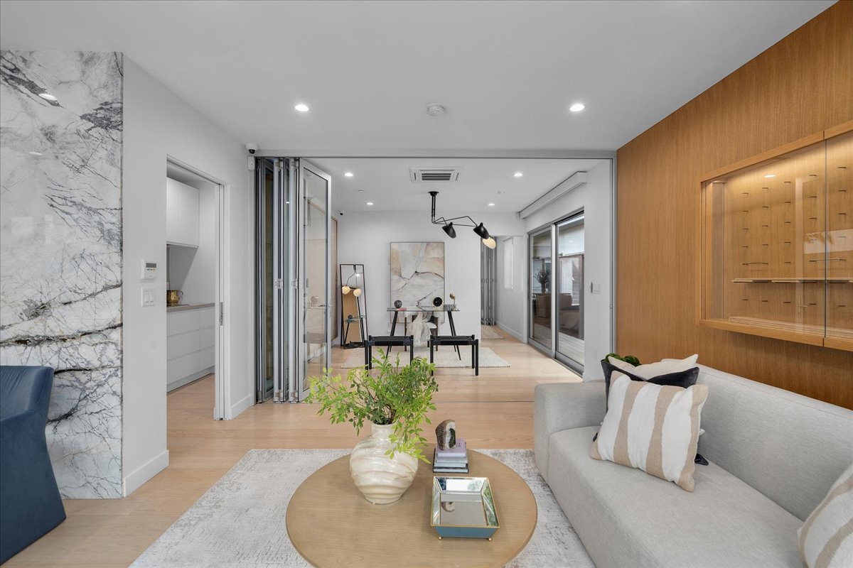 Building Photo - 541 Rose Ave