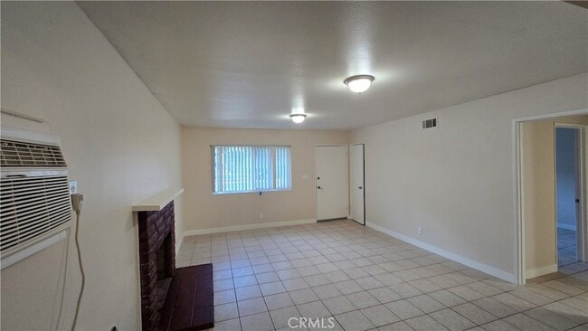 Building Photo - 4505 Canoga St