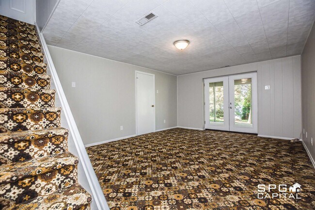 Building Photo - 15 Pemberton Dr