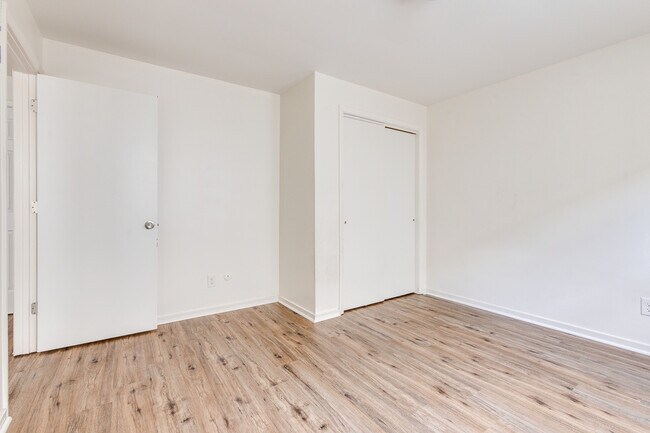 Building Photo - 525 Washington Ave