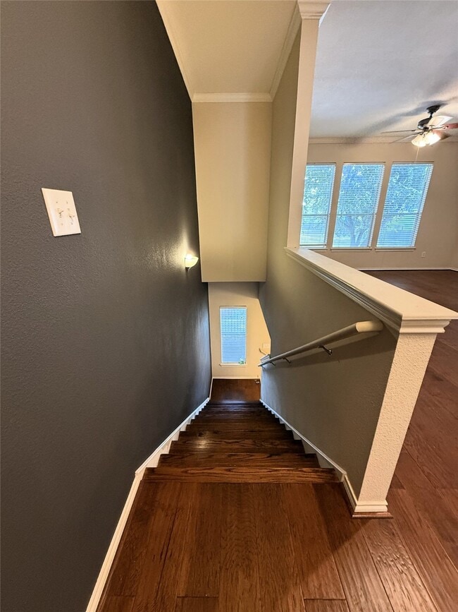 Building Photo - 1410 Ennis St