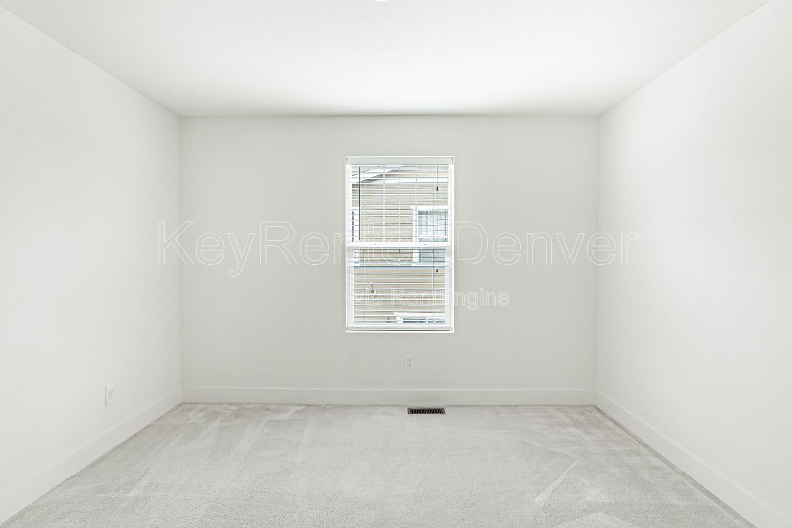 Building Photo - 2349 W 165th Ln