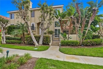 Building Photo - 6031 Shadowbrook Cir